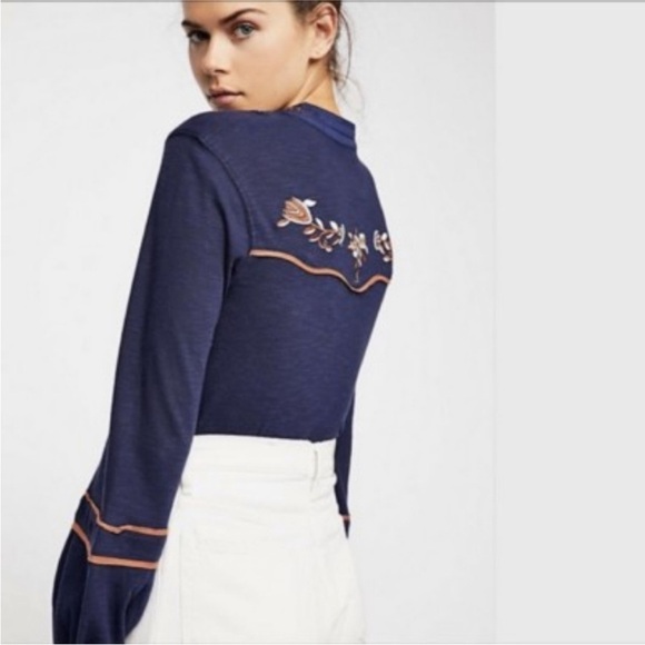 Free People Sundance Kid
Western snap front embroidered Henley blue shirt  xs - Picture 3 of 13